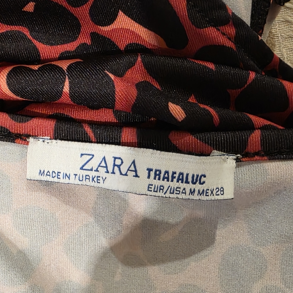 NWOT. Zara Red and Black Leopard Print Deep V-neck Bodysuit. Sz. Med Like New! - Picture 6 of 7